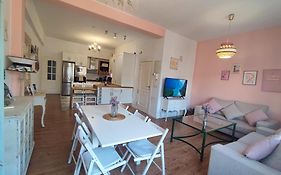 Agarimo Homes - Tu hogar lejos de casa